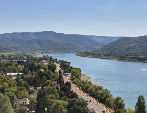 Day 14 — A castle picnic and our first Hungarian feast