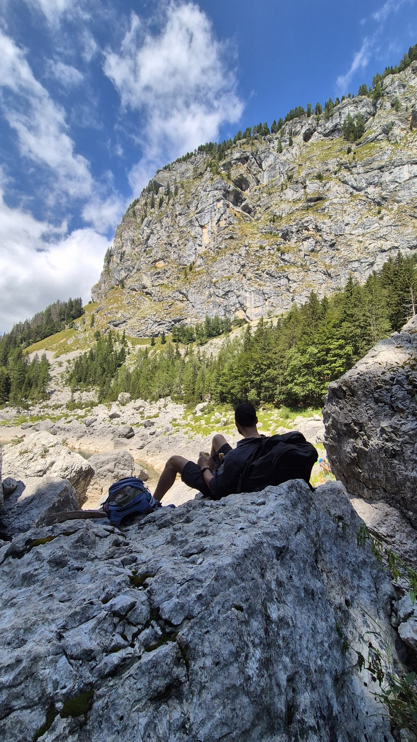 Hugo having lunch above Black Lake