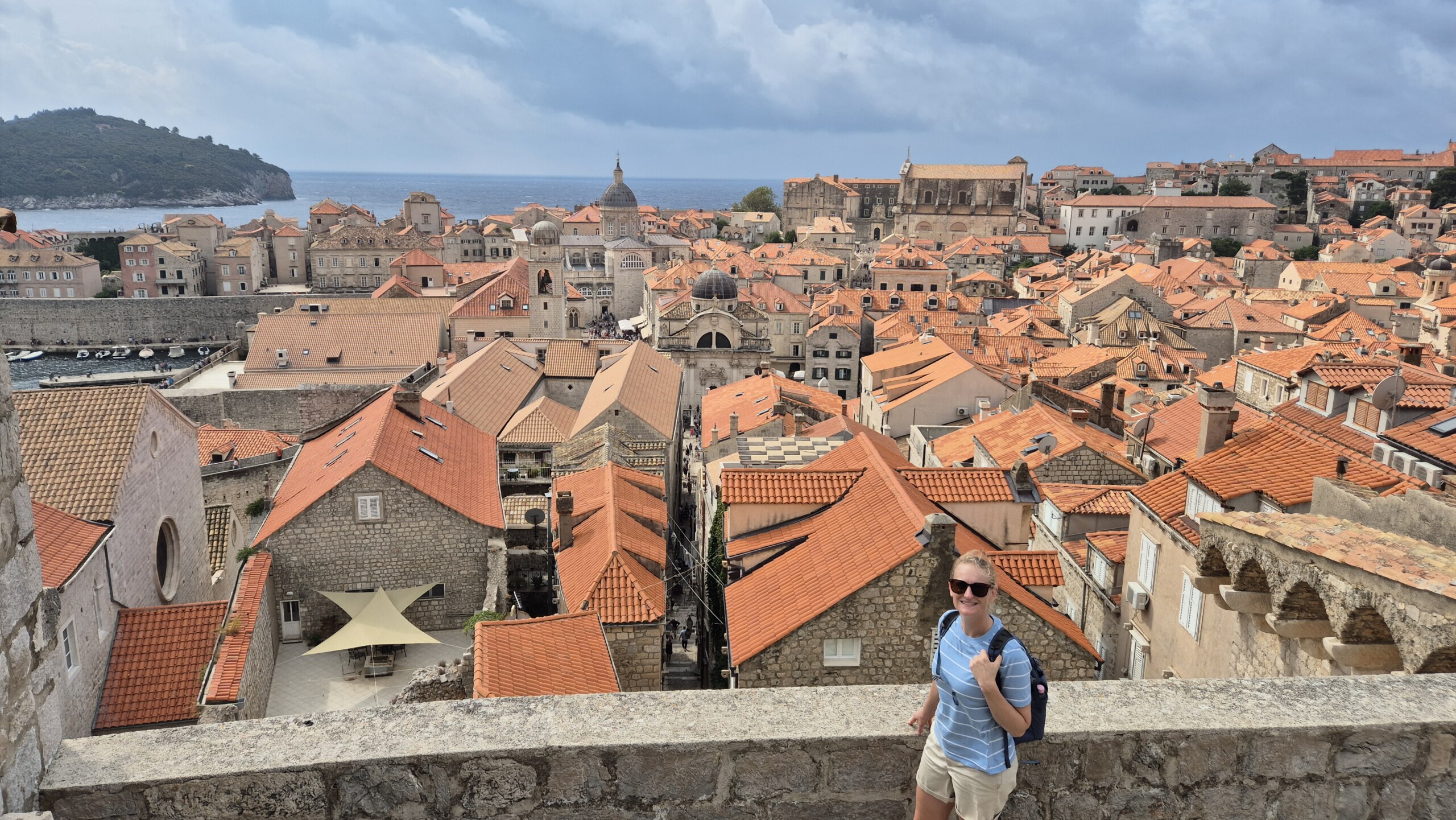 20260911_110352 Dubrovnik Old Town's dense red-tiled roofs