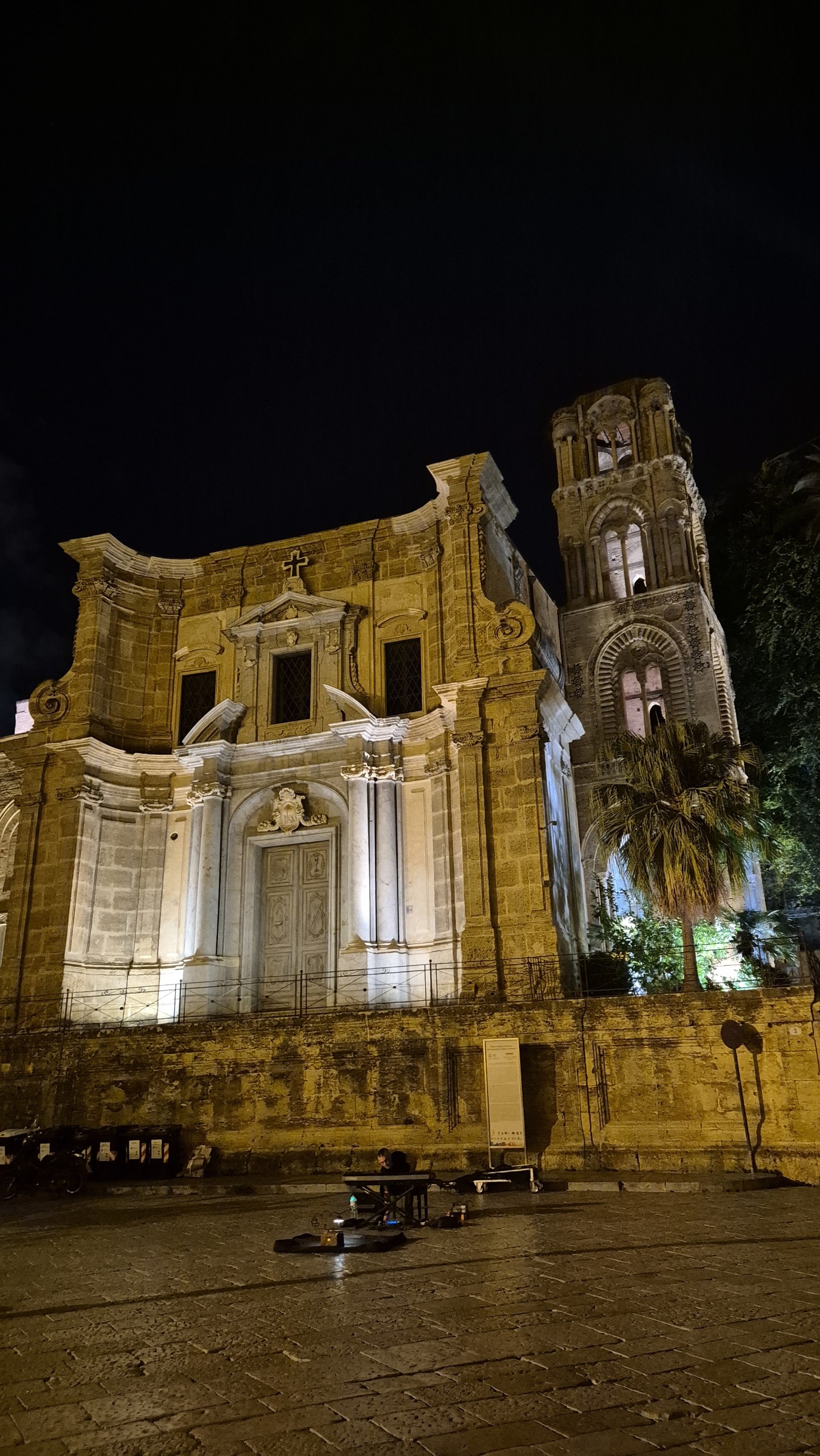 day50-la-martorana Santa Maria dell'Ammiraglio, known as La Martorana, at night