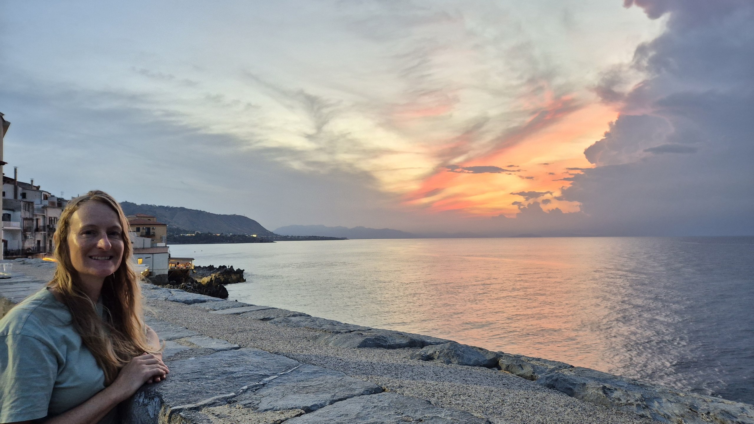 days53-54-caro-cefalu-sunset Caro beside the sea at sunset in Cefalù