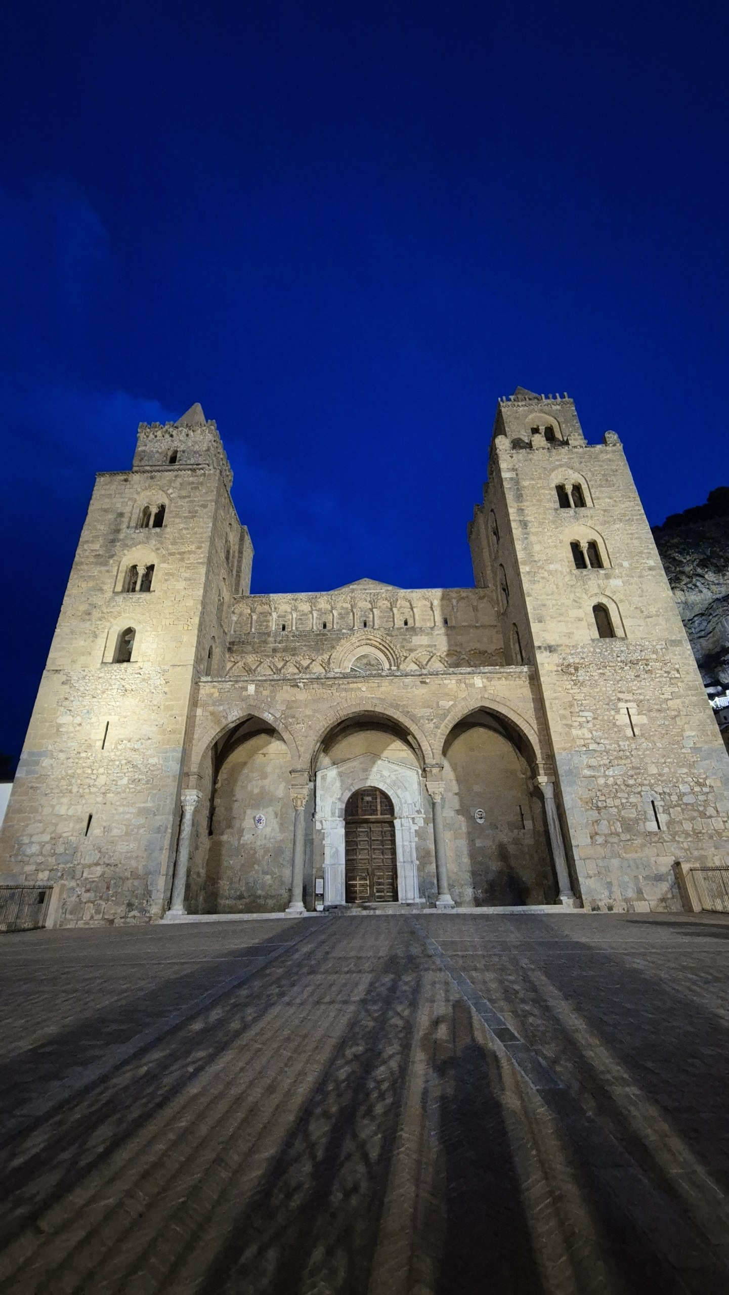days53-54-cefalu-cathedral-night-portrait Cefalù Cathedral illuminated against the blue evening sky