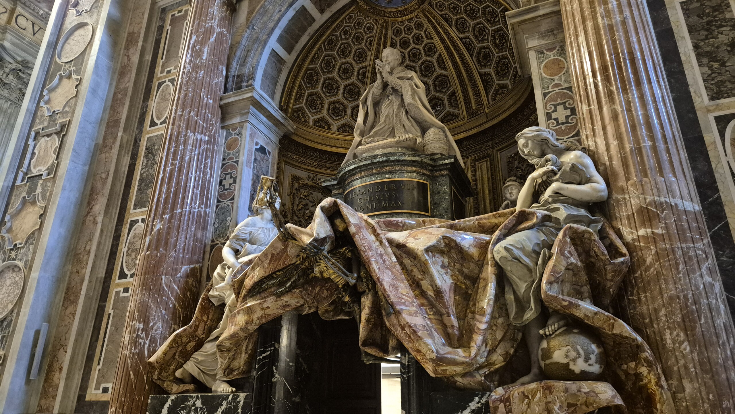 day64-alexander-vii-tomb Bernini's tomb of Alexander VII, with its folds of red marble drapery