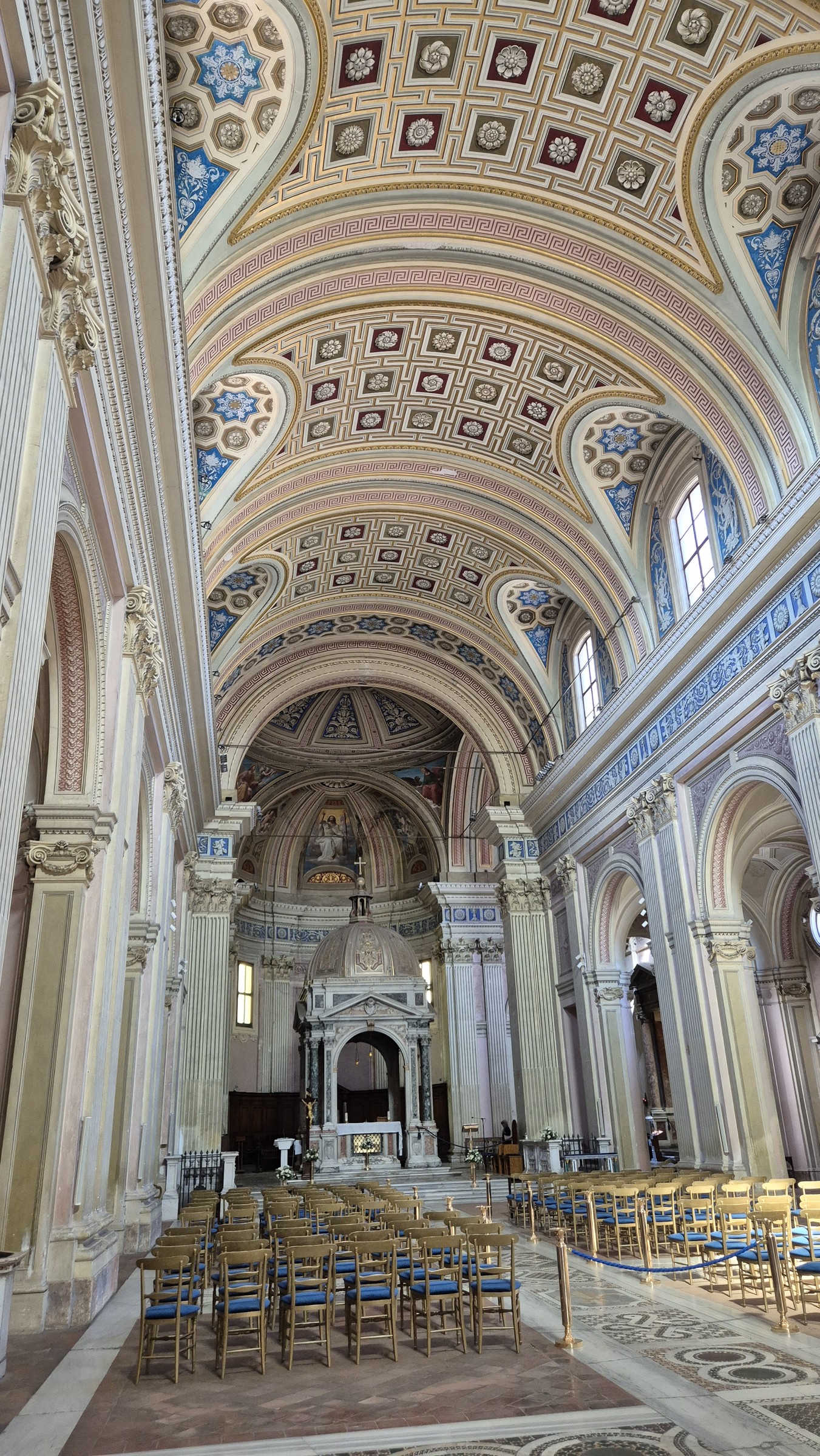 day65-santa-sabina-interior The nave and decorated apse of the Basilica of Santa Sabina