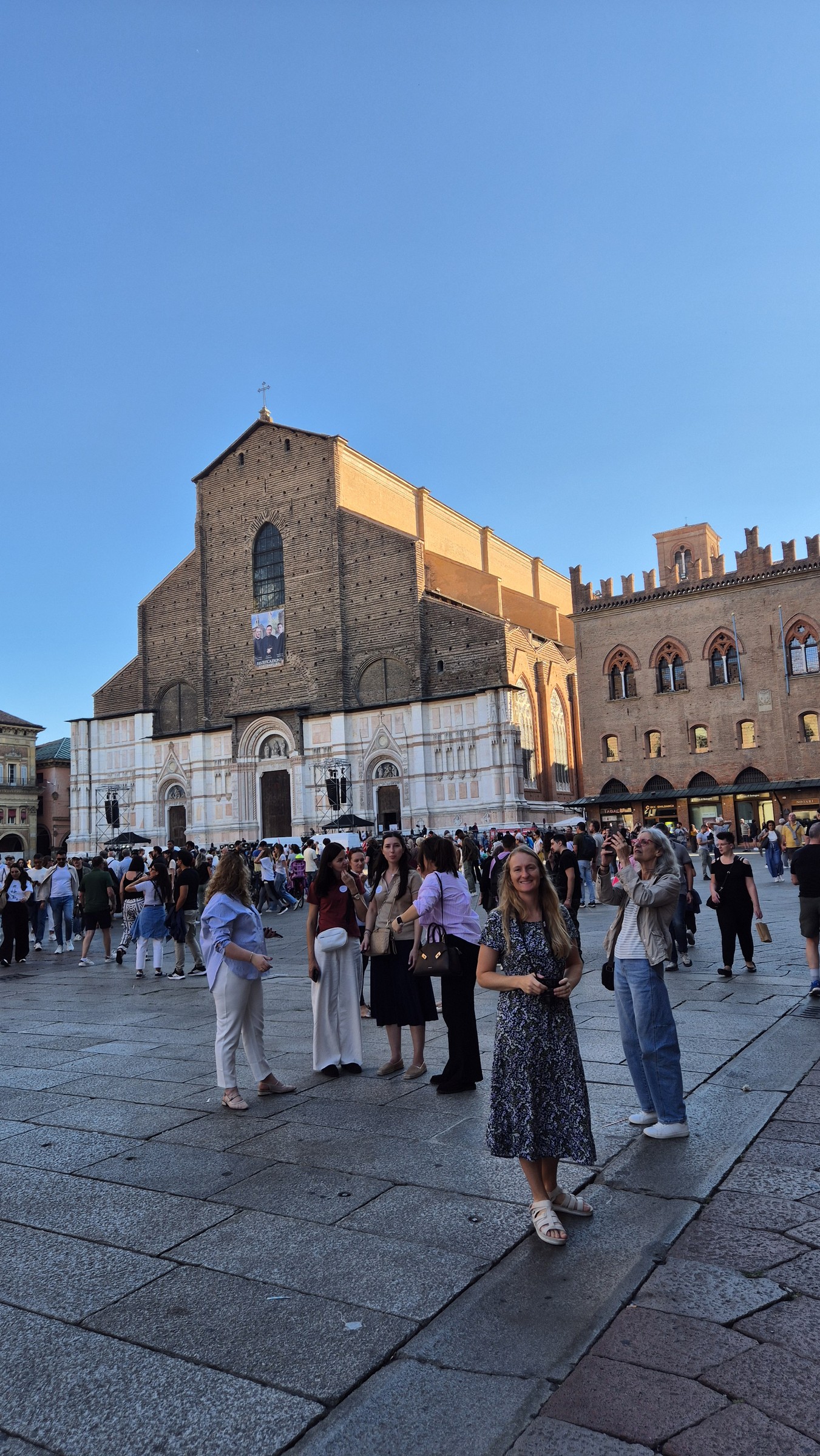 day68-caro-piazza-maggiore Caro in Piazza Maggiore among the weekend crowds