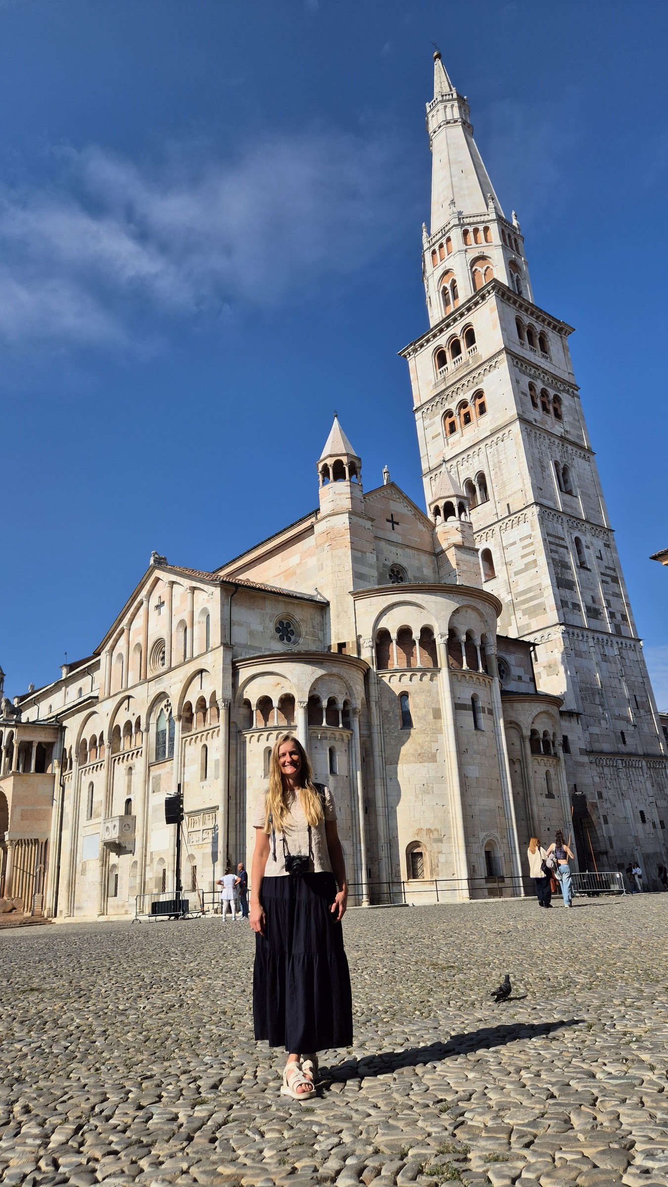 Caro in Piazza Grande with Modena Cathedral and the Ghirlandina tower