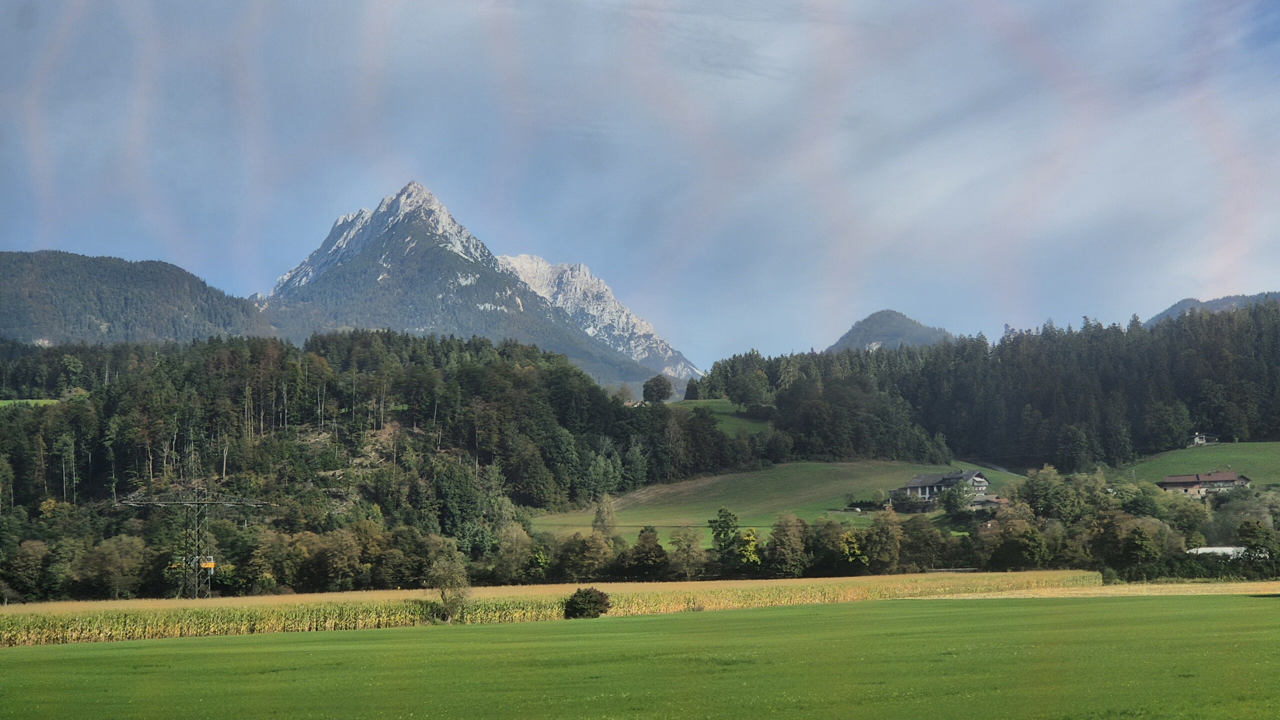 day71-brenner-mountain-view Mountain peaks along the Brenner railway